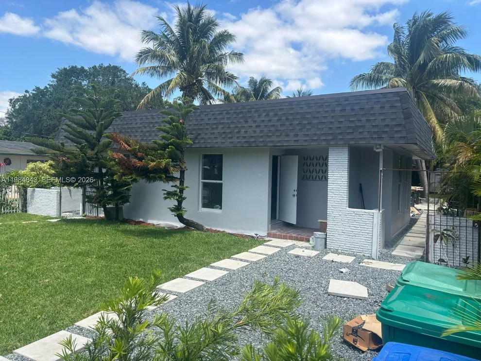 Unit for sale at 161 NE 117th St, Miami, FL 33161