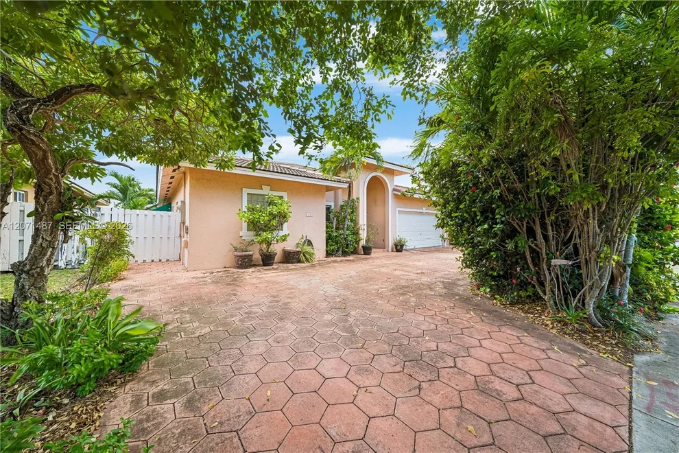 Unit for sale at 1220 SW 139th Ave, Miami, FL 33184