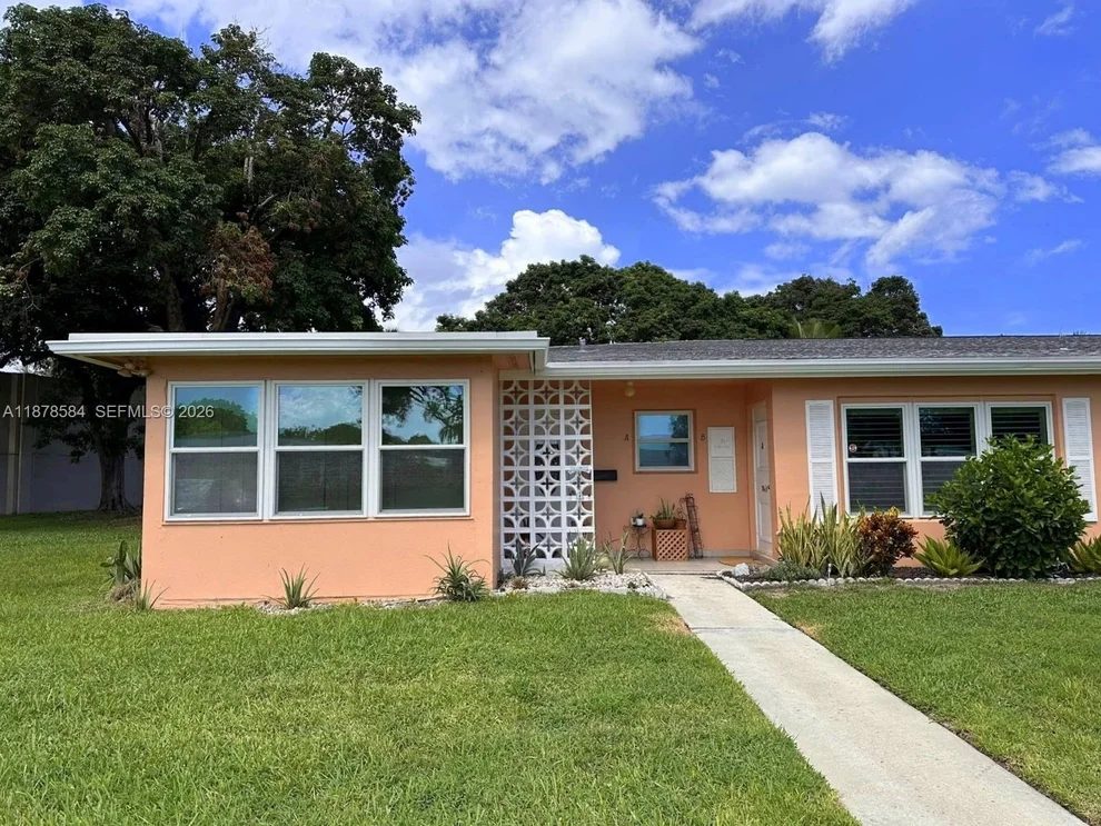 Unit for sale at 285 N High Point Blvd, Boynton Beach, FL 33435