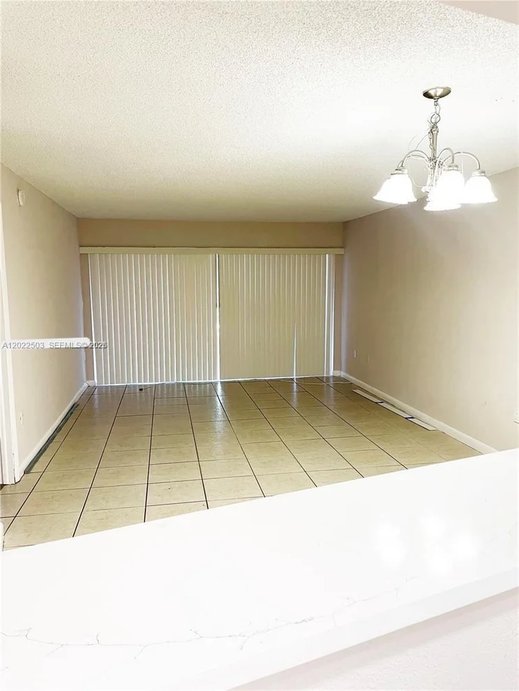 Unit for sale at 4255 N University Dr, Sunrise, FL 33351