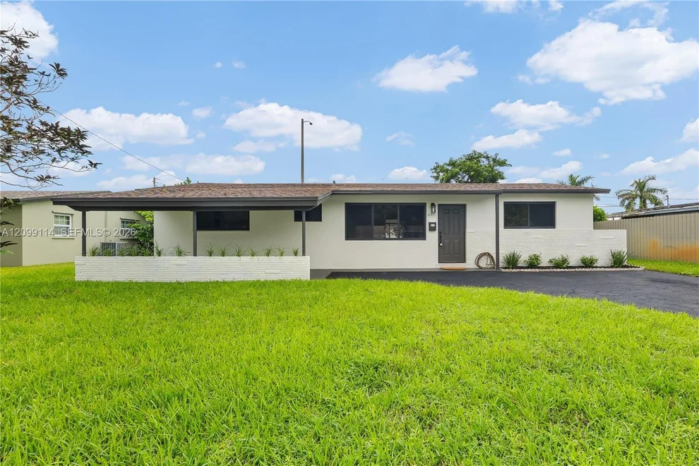 Unit for sale at 6371 SW 1st Ct, Pembroke Pines, FL 33023