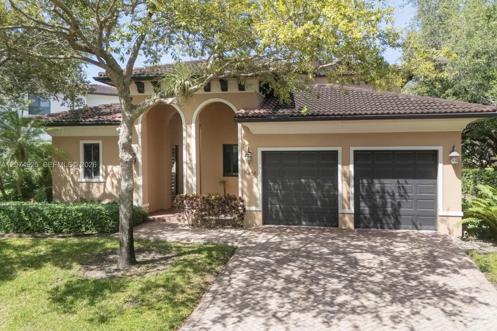 Unit for sale at 11404 Four Fillies Rd, Pinecrest, FL 33156