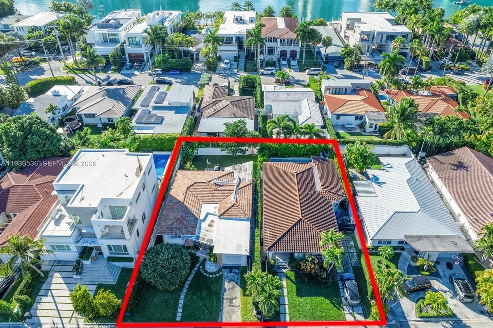 Unit for sale at 9424 - 9432 Carlyle Ave, Surfside, FL 33154
