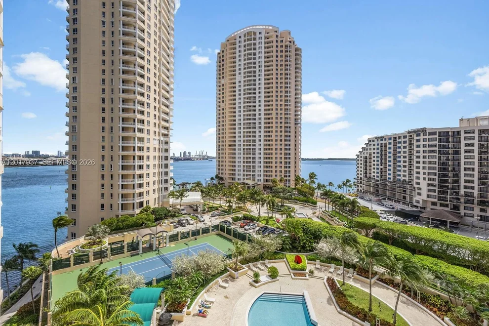 Unit for sale at 888 Brickell Key Dr, Miami, FL 33131