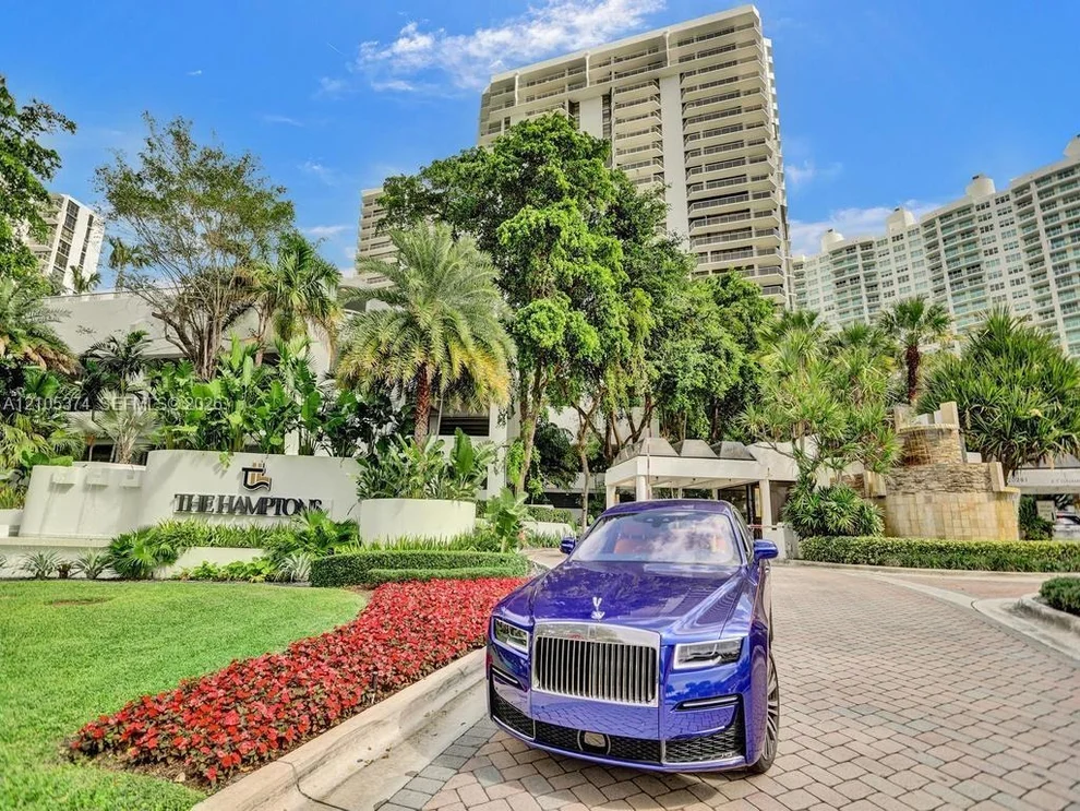 Unit for sale at 20281 E Country Club Dr, Aventura, FL 33180