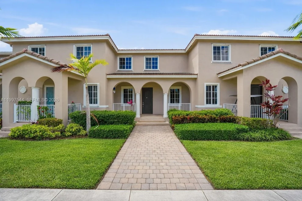 Unit for sale at 27534 SW 140 Avenue, Homestead, FL 33032