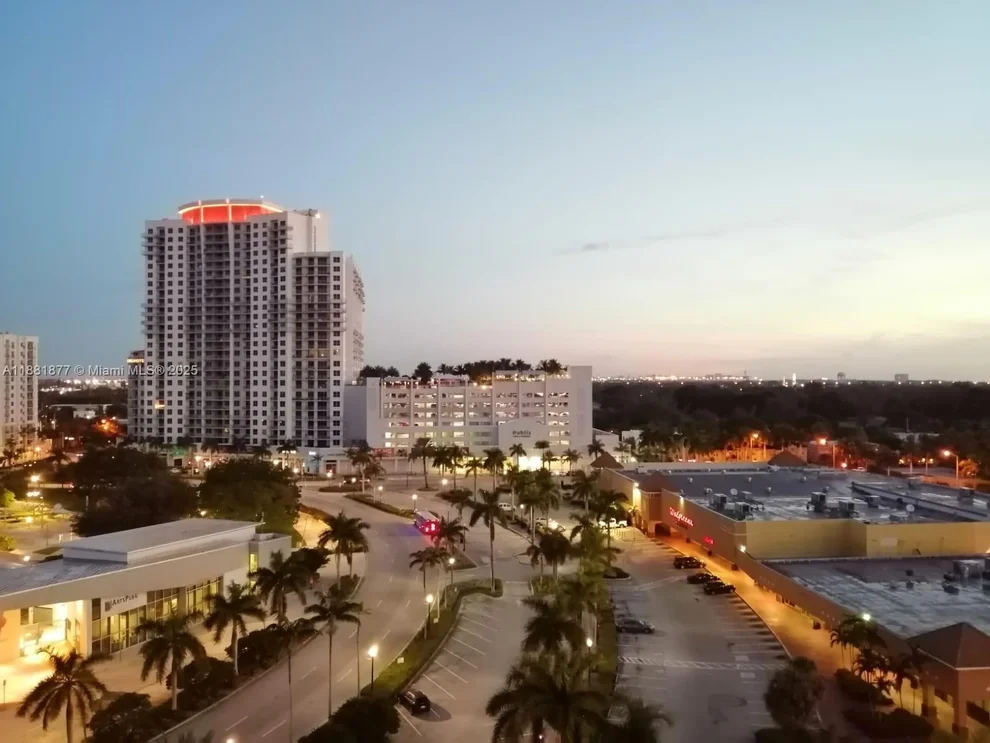 Unit for sale at 1720 Harrison St, Hollywood, FL 33020