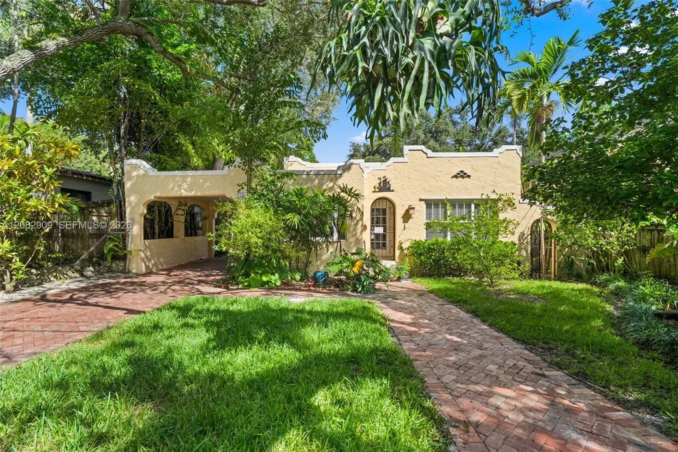 Unit for sale at 2521 Inagua Ave, Miami, FL 33133