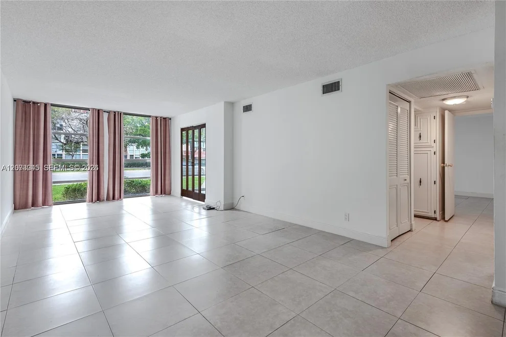 Unit for sale at 2000 Atlantic Shores Blvd, Hallandale Beach, FL 33009