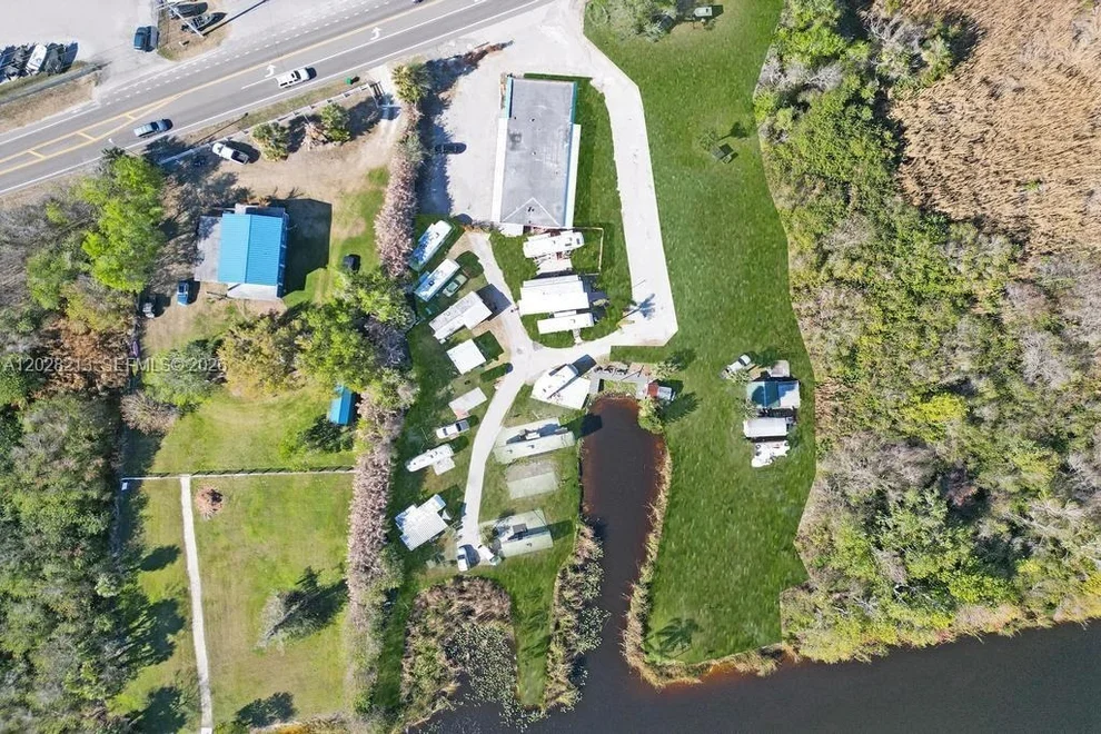 Unit for sale at 1422 US Highway 441, Okeechobee, FL 34974