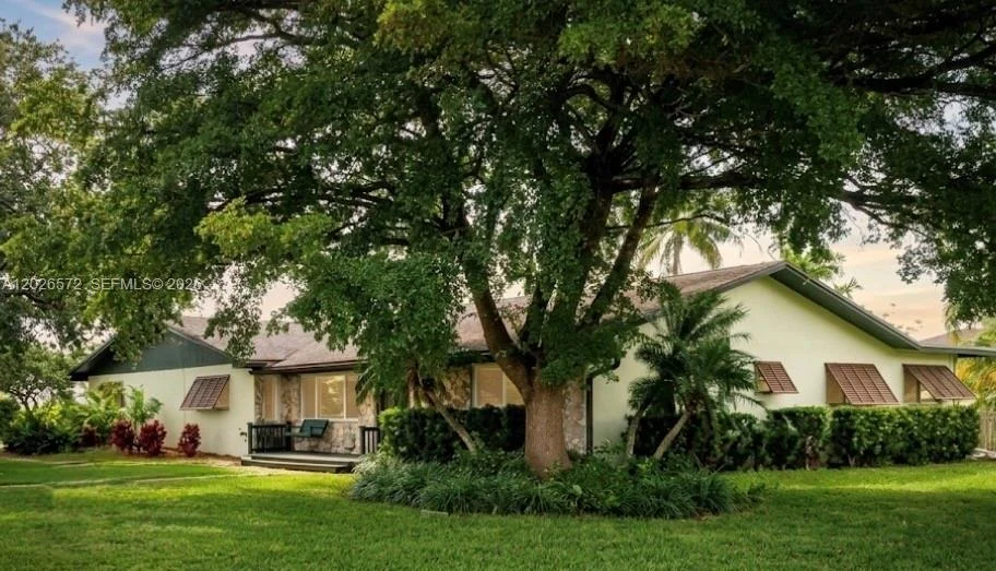 Unit for sale at 19505 SW 272nd St, Homestead, FL 33031