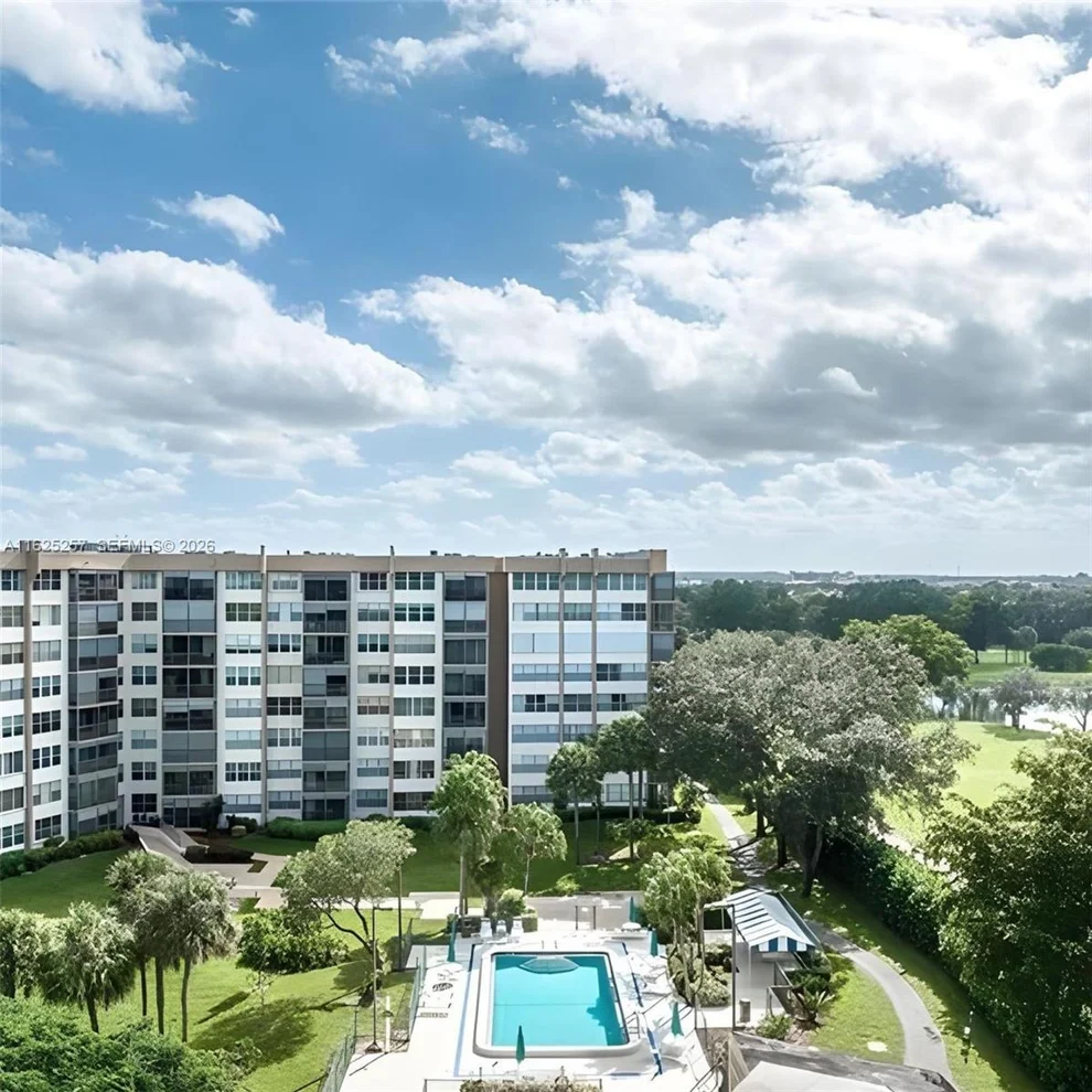 Unit for sale at 1000 Saint Charles Pl, Pembroke Pines, FL 33026