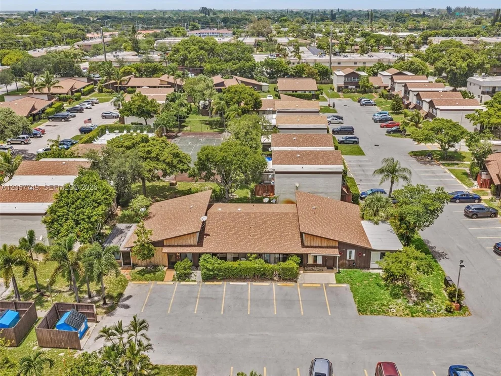 Unit for sale at 3201 NW 4th Ter, Pompano Beach, FL 33064