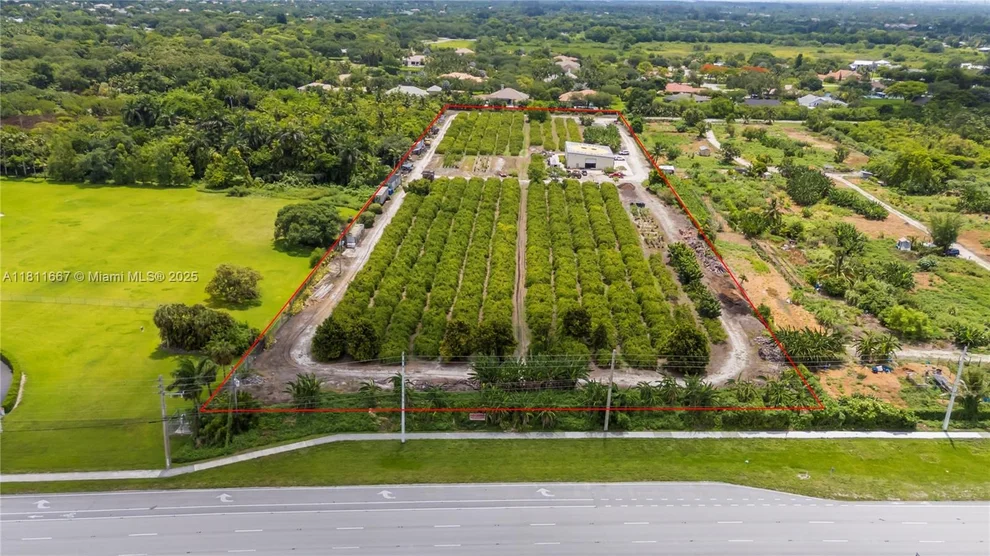 Unit for sale at 4077 SW 121st Ter, Davie, FL 33330