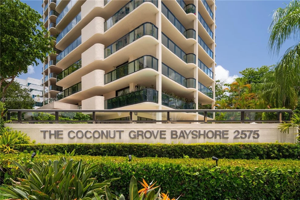 Unit for sale at 2575 S Bayshore Dr, Coconut Grove, FL 33133