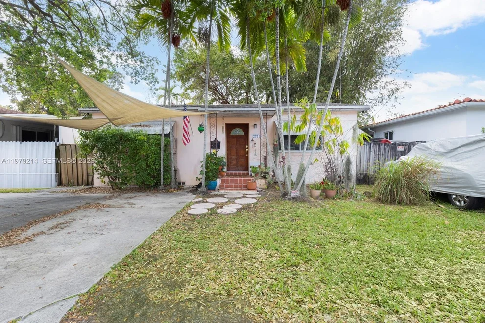 Unit for sale at 2710 SW 28th Ct, Miami, FL 33133