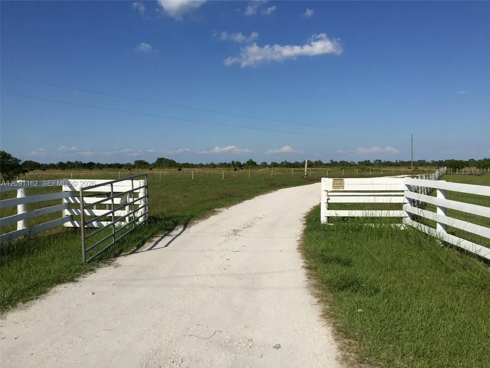 Unit for sale at 315 DETJENS DAIRY RD, Other City - In The State Of Florida, FL 33960