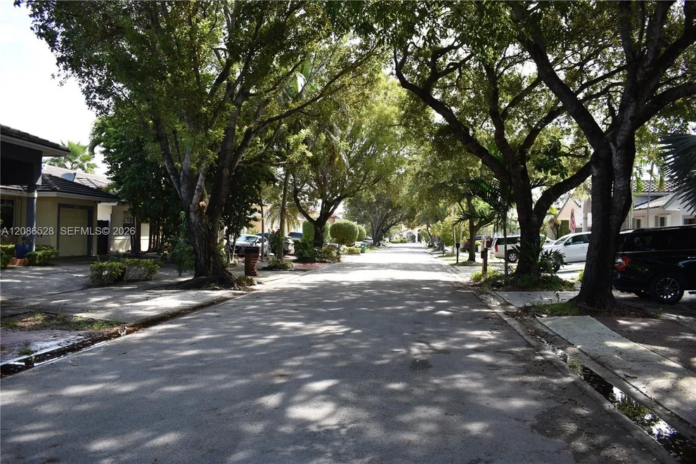 Unit for sale at 9029 NW 152nd Ln, Miami Lakes, FL 33018