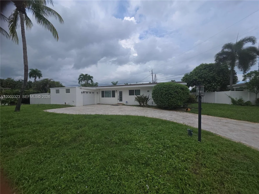 Unit for sale at 31 NE 27th Dr, Wilton Manors, FL 33334