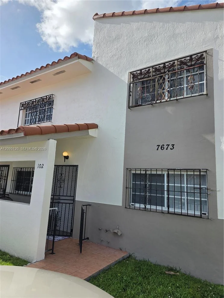Unit for sale at 7673 W 29th Ln, Hialeah, FL 33018