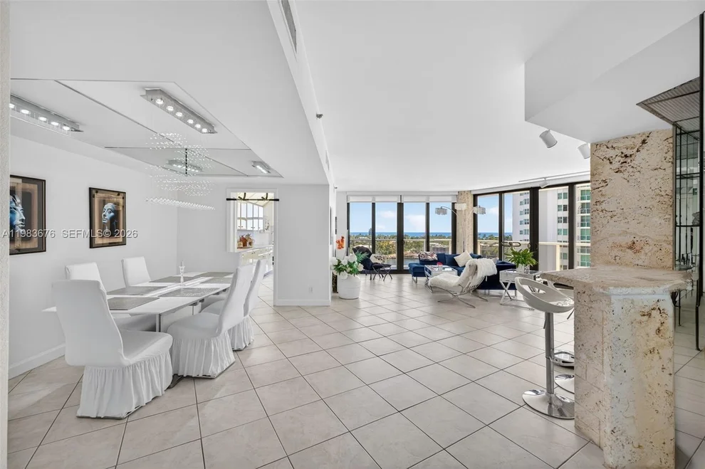 Unit for sale at 20281 E Country Club Dr, Aventura, FL 33180