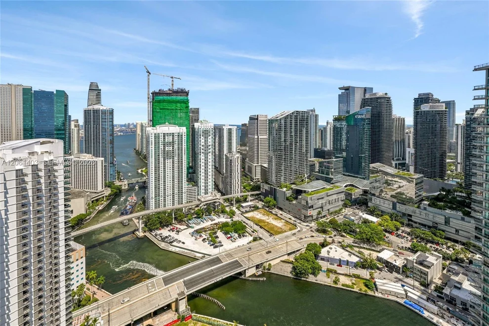 Unit for sale at 90 SW 3rd St, Miami, FL 33130