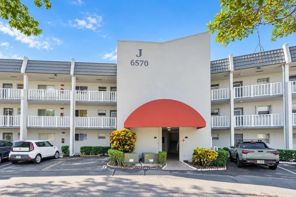 Unit for sale at 6570 Royal Palm Blvd, Margate, FL 33063