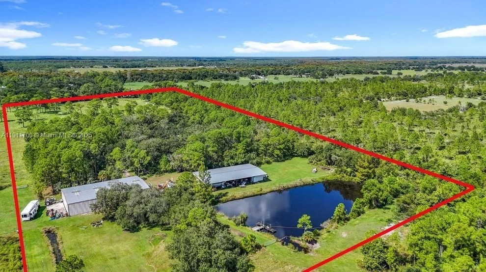 Unit for sale at 1432 Silver Lake Rd, Other City - In The State Of Florida, FL 33471