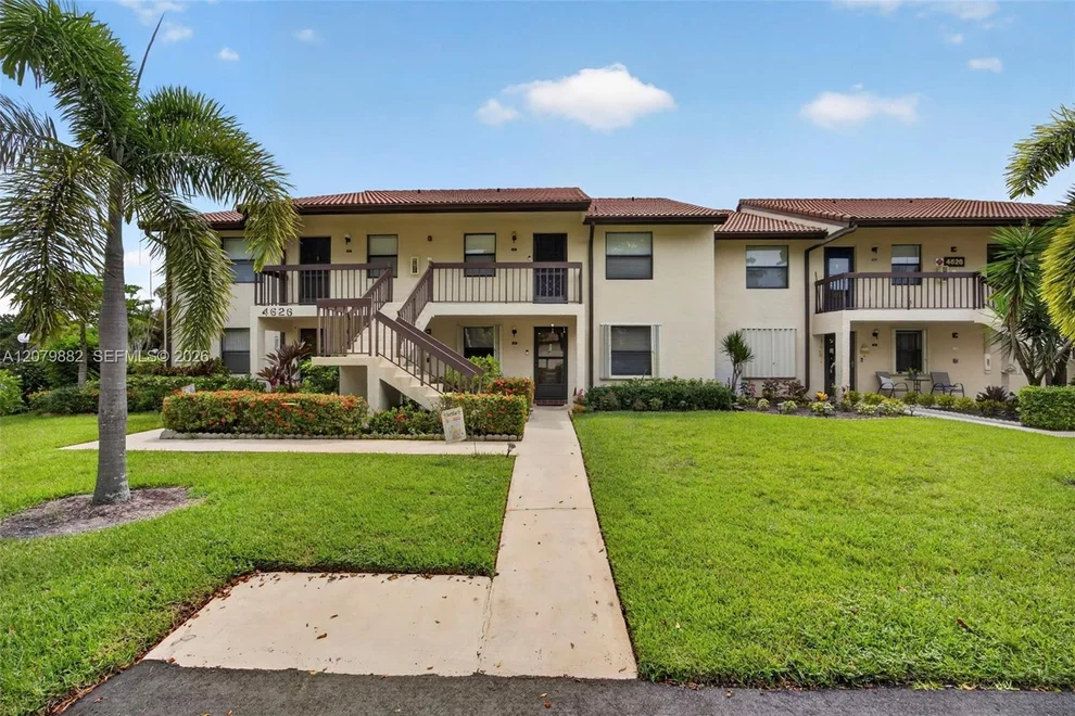 Unit for sale at 4626 Lucerne Lakes Blvd E, Lake Worth, FL 33467