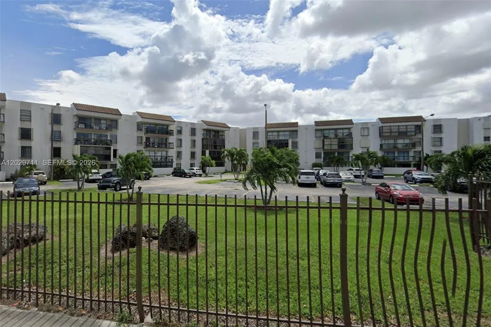 Unit for sale at 1300 SW 122nd Ave, Miami, FL 33184