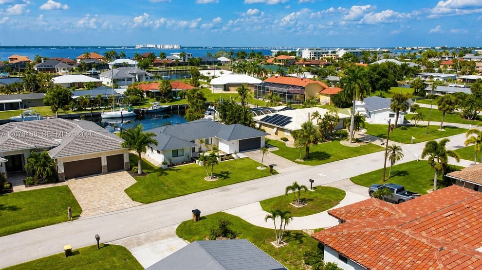 Unit for sale at 2164 Bayview Rd, Punta Gorda, FL 33950