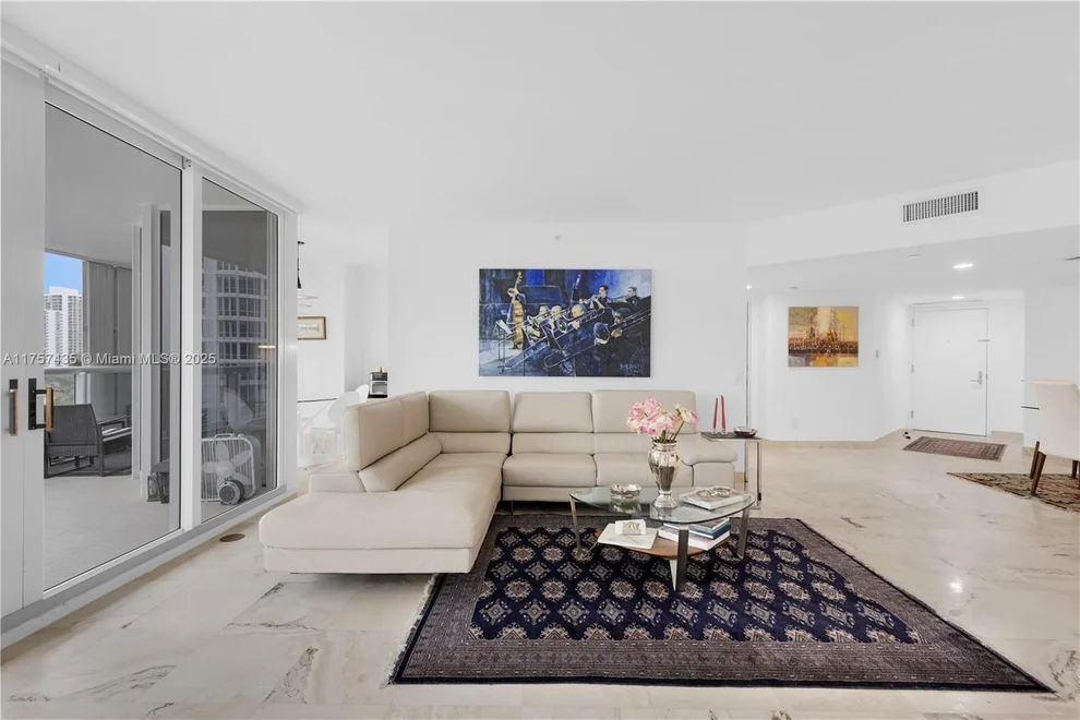 Unit for sale at 21055 Yacht Club Dr, Aventura, FL 33180