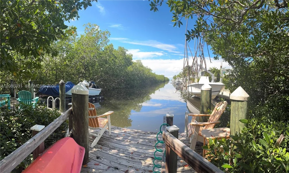 Unit for sale at 102 Venetian Dr, Islamorada, FL 33036