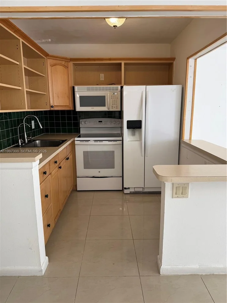 Unit for sale at 162 Westbury J, Deerfield Beach, FL 33442