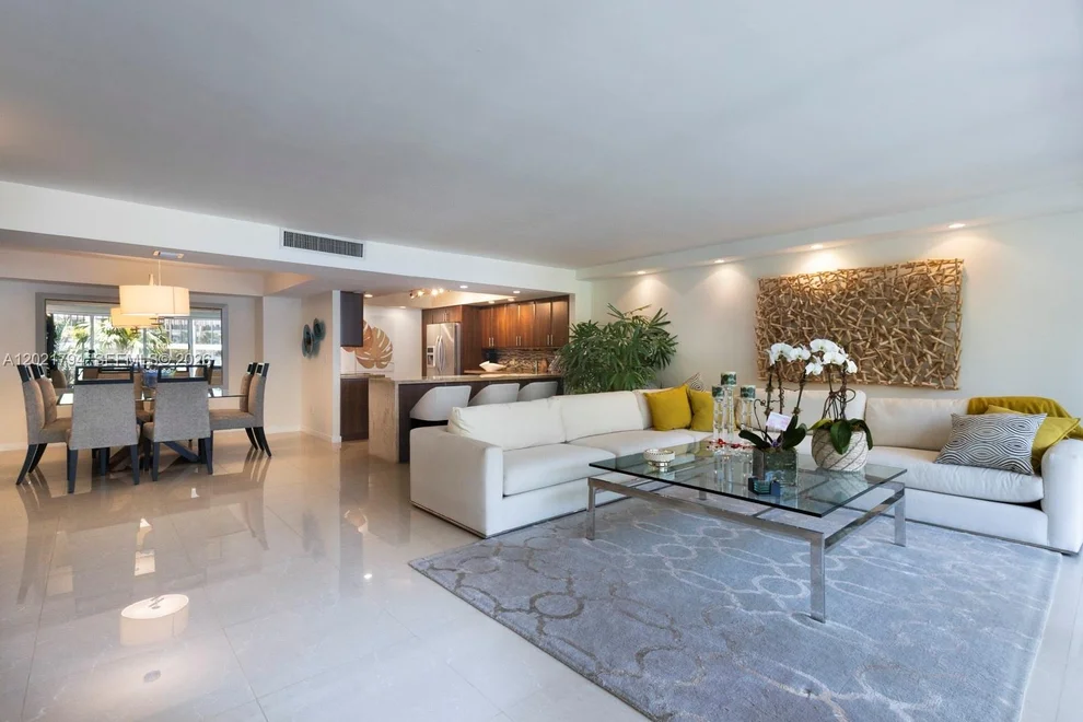Unit for sale at 3 Grove Isle Dr, Miami, FL 33133