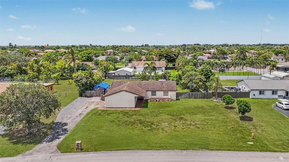 Unit for sale at 1475 NW 19 ST, Homestead, FL 33030