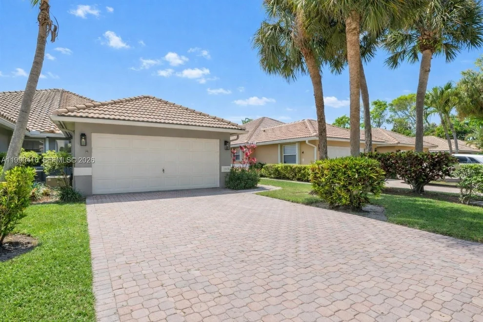 Unit for sale at 5477 Grande Palm Cir, Delray Beach, FL 33484