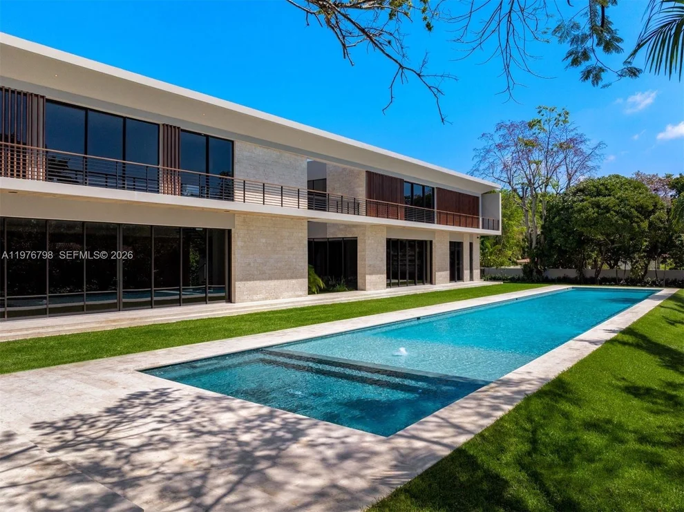 Unit for sale at 8755 SW 54th Ave, Miami, FL 33143