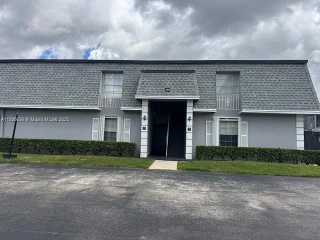 Unit for sale at 360 NW 69th Ave, Plantation, FL 33317