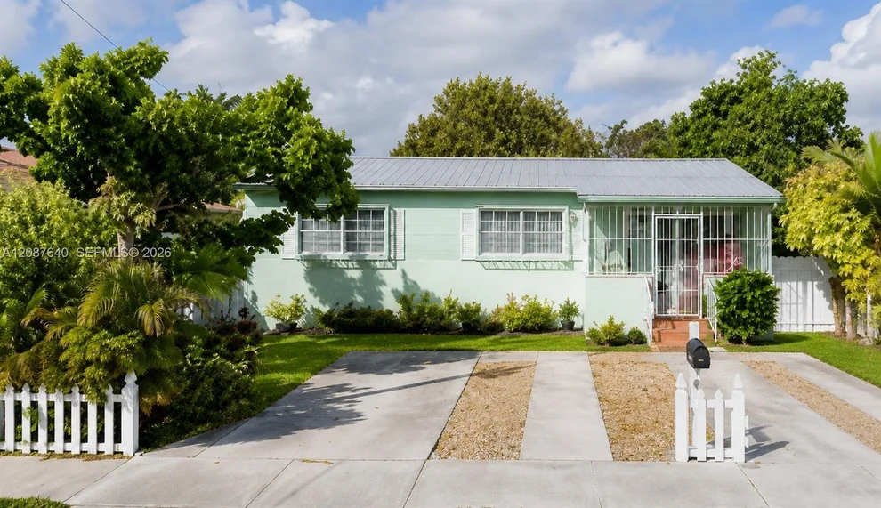 Unit for sale at 3430 SW 89th Ave, Miami, FL 33165