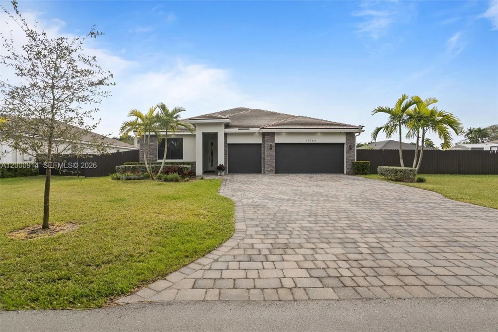 Unit for sale at 17744 SW 294th St, Homestead, FL 33030