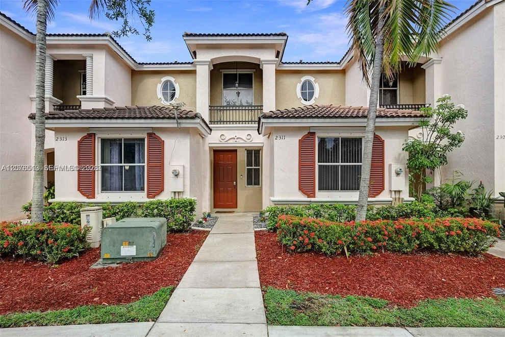 Unit for sale at 2311 NE 42nd Cir, Homestead, FL 33033