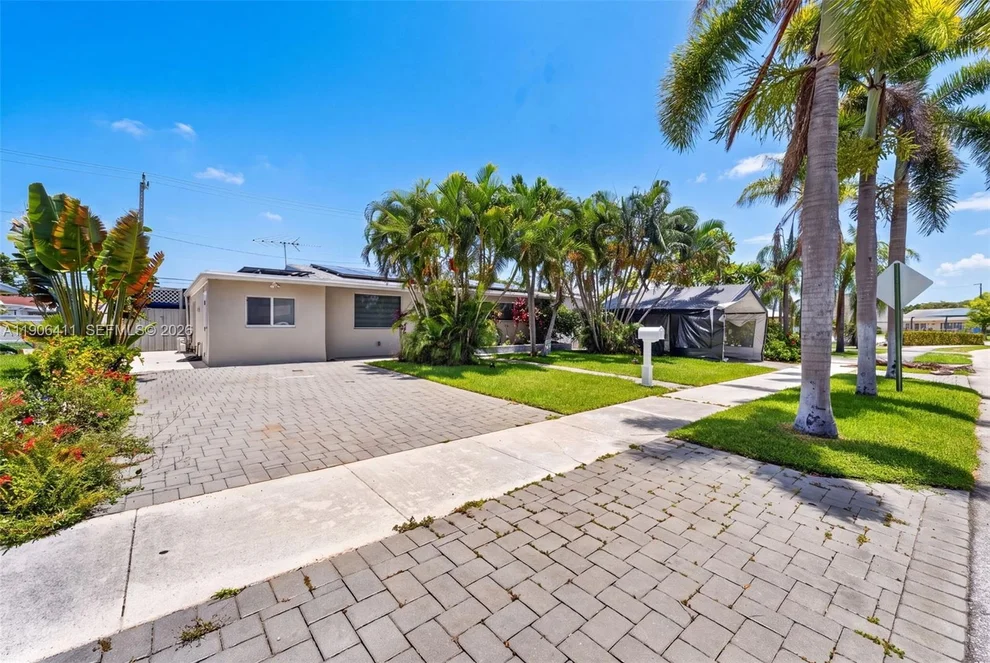 Unit for sale at 717 SE 2nd St, Deerfield Beach, FL 33441
