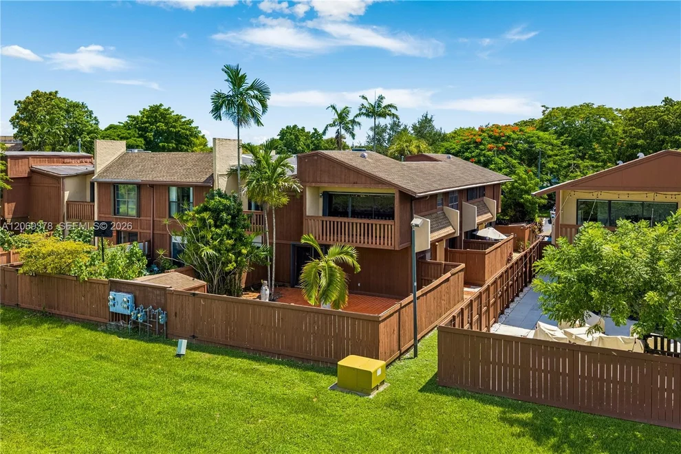 Unit for sale at 6231 SW 116th Pl, Miami, FL 33173