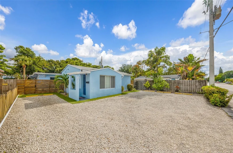 Unit for sale at 817 SW 12th St, Fort Lauderdale, FL 33315