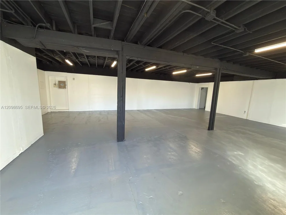 Unit for sale at 916 N 20th Ave, Hollywood, FL 33020