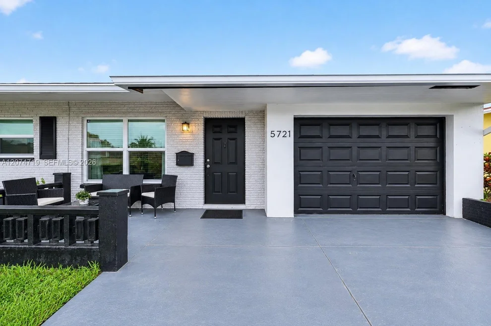 Unit for sale at 5721 NW 64th Way, Tamarac, FL 33321