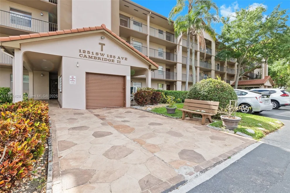 Unit for sale at 1251 SW 125th Ave, Pembroke Pines, FL 33027