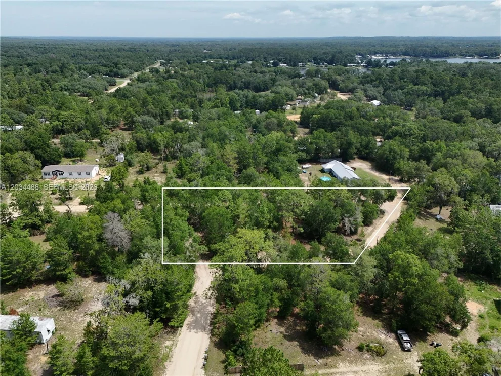 Unit for sale at 225 MIRROR LAKE DR, Other City - In The State Of Florida, FL 32148