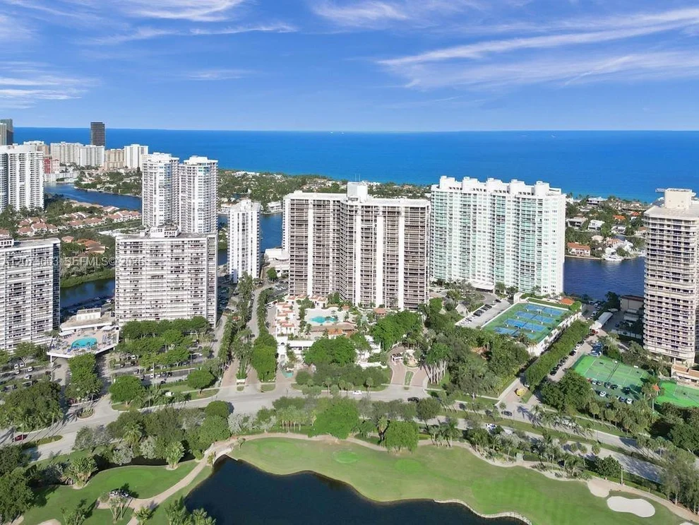 Unit for sale at 20281 E Country Club Dr, Aventura, FL 33180